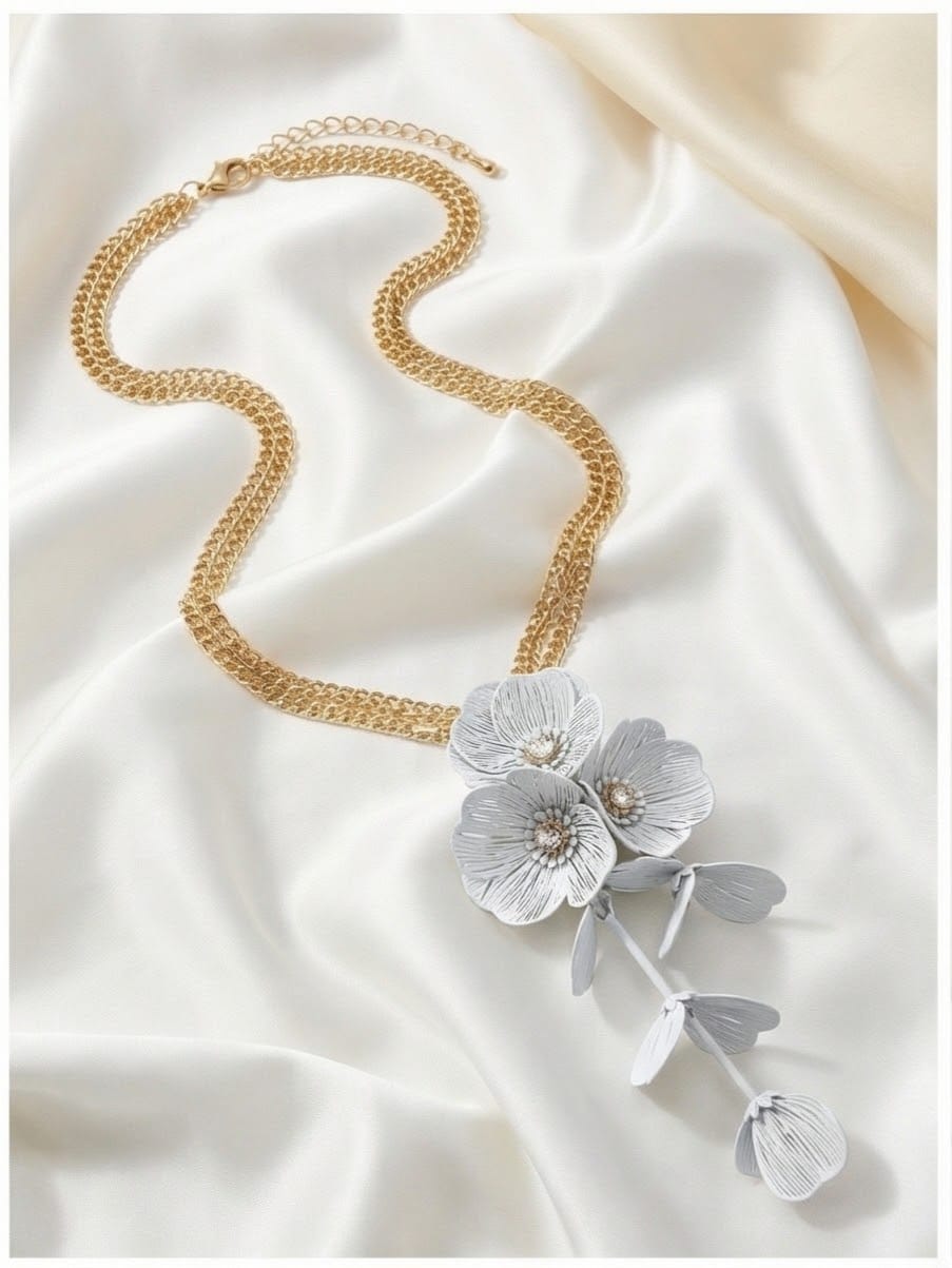 White Bloom Grace Necklace