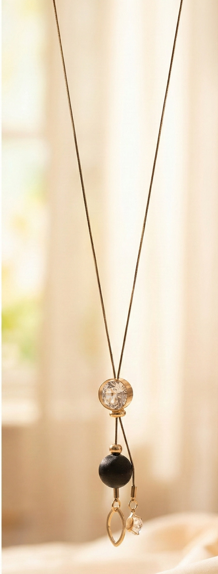 ✨ Celeste Drop Minimal Pendant Necklace✨️