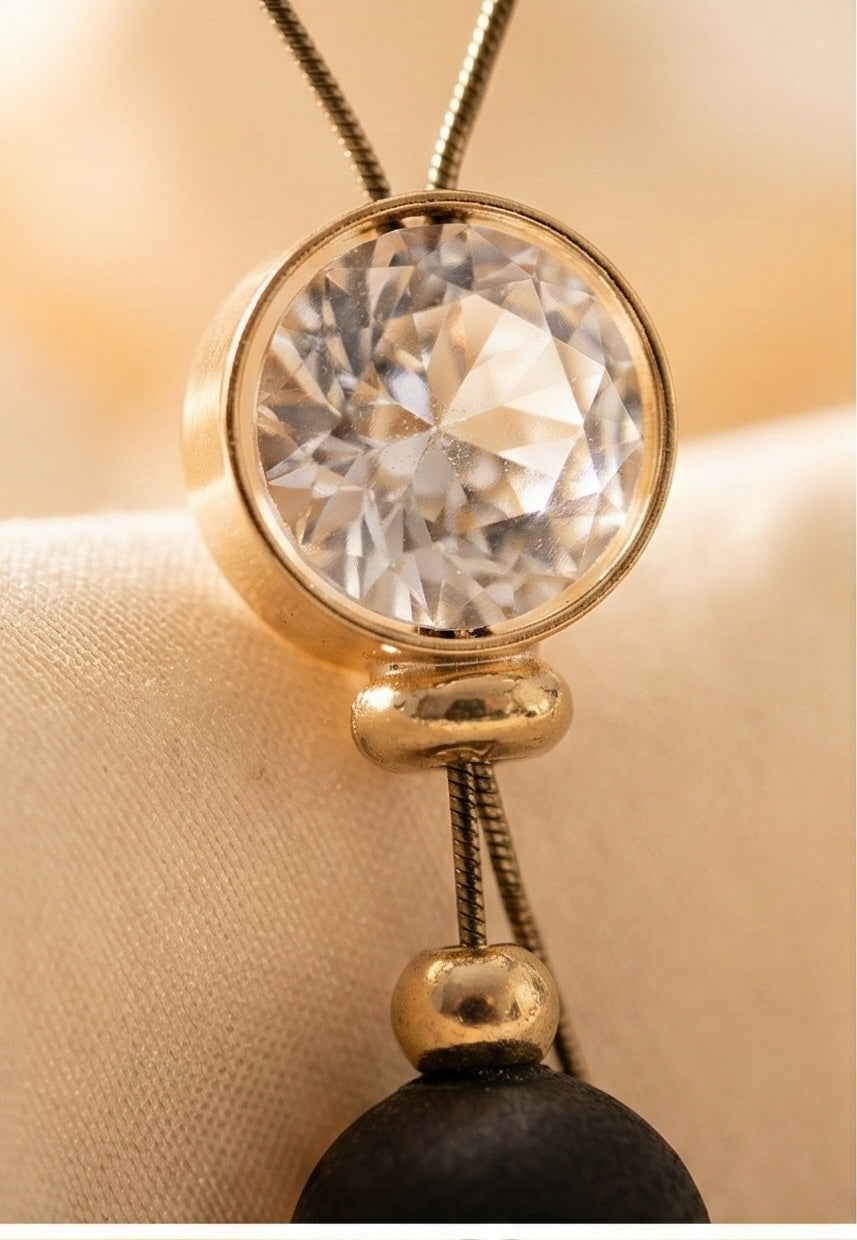 ✨ Celeste Drop Minimal Pendant Necklace✨️